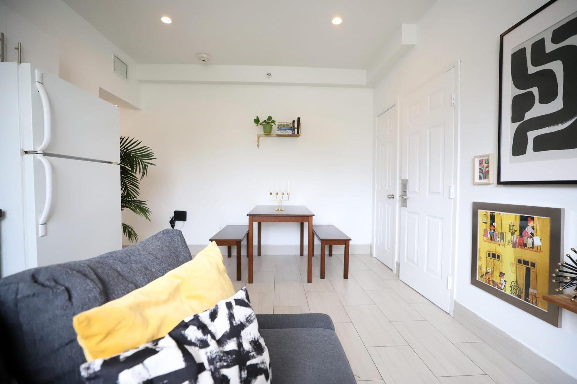 2 Bedroom Apartment 3 Minute Walk To South Beach & Ocean Drive Miami Beach Ngoại thất bức ảnh