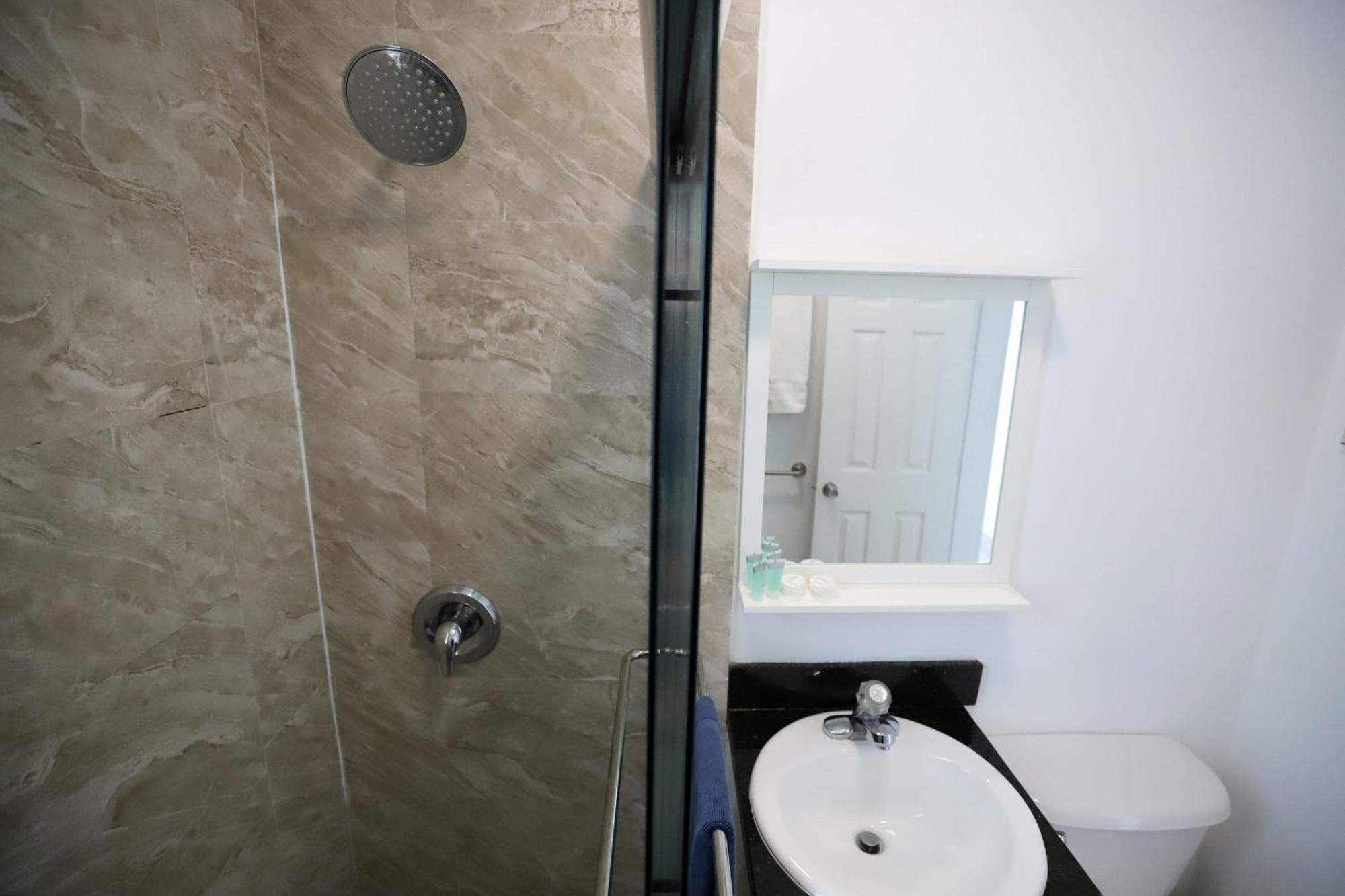 2 Bedroom Apartment 3 Minute Walk To South Beach & Ocean Drive Miami Beach Ngoại thất bức ảnh